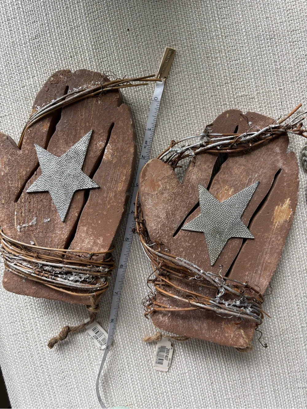 Pottery Barn Brown Rustic Wooden Mitten Wall Decor with Silver Star
